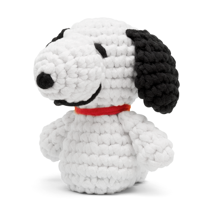 Snoopy Crochet Kit