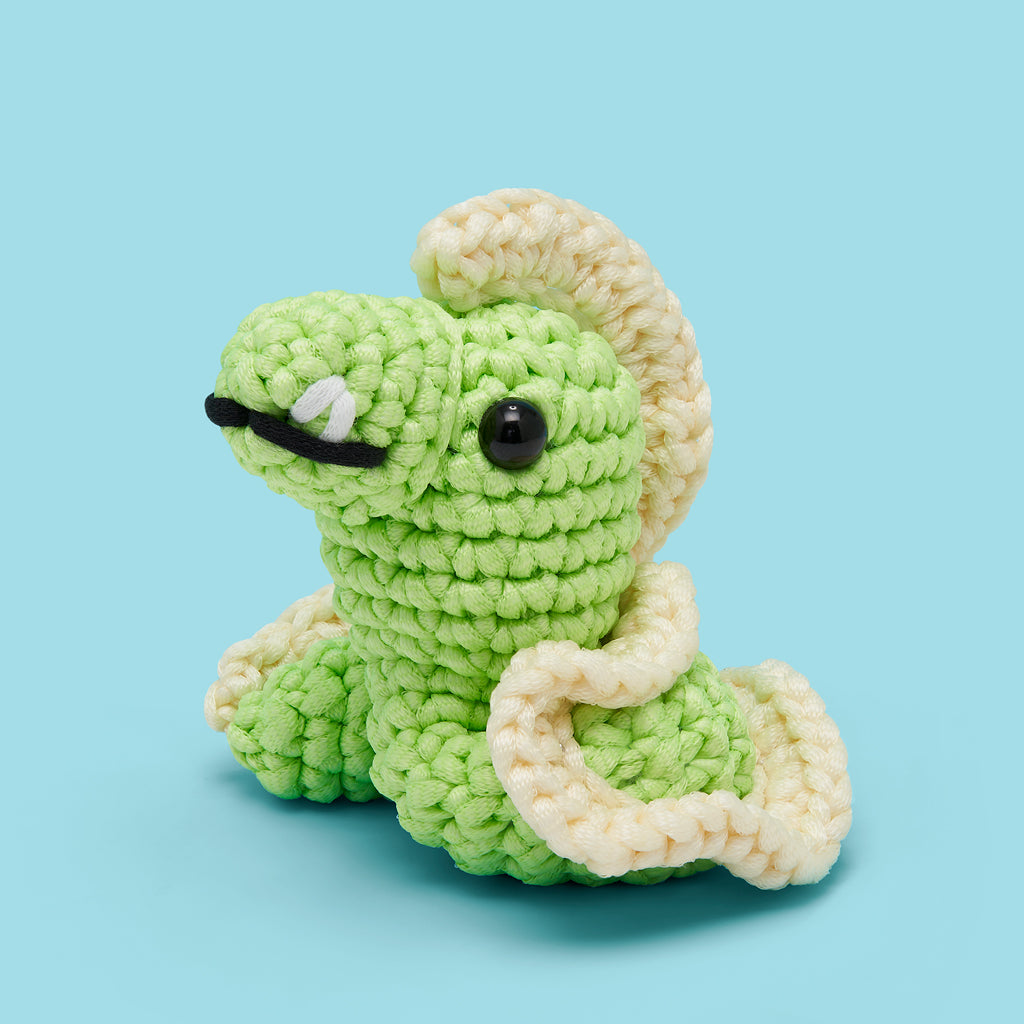 Murphy the Electric Eel Crochet Kit