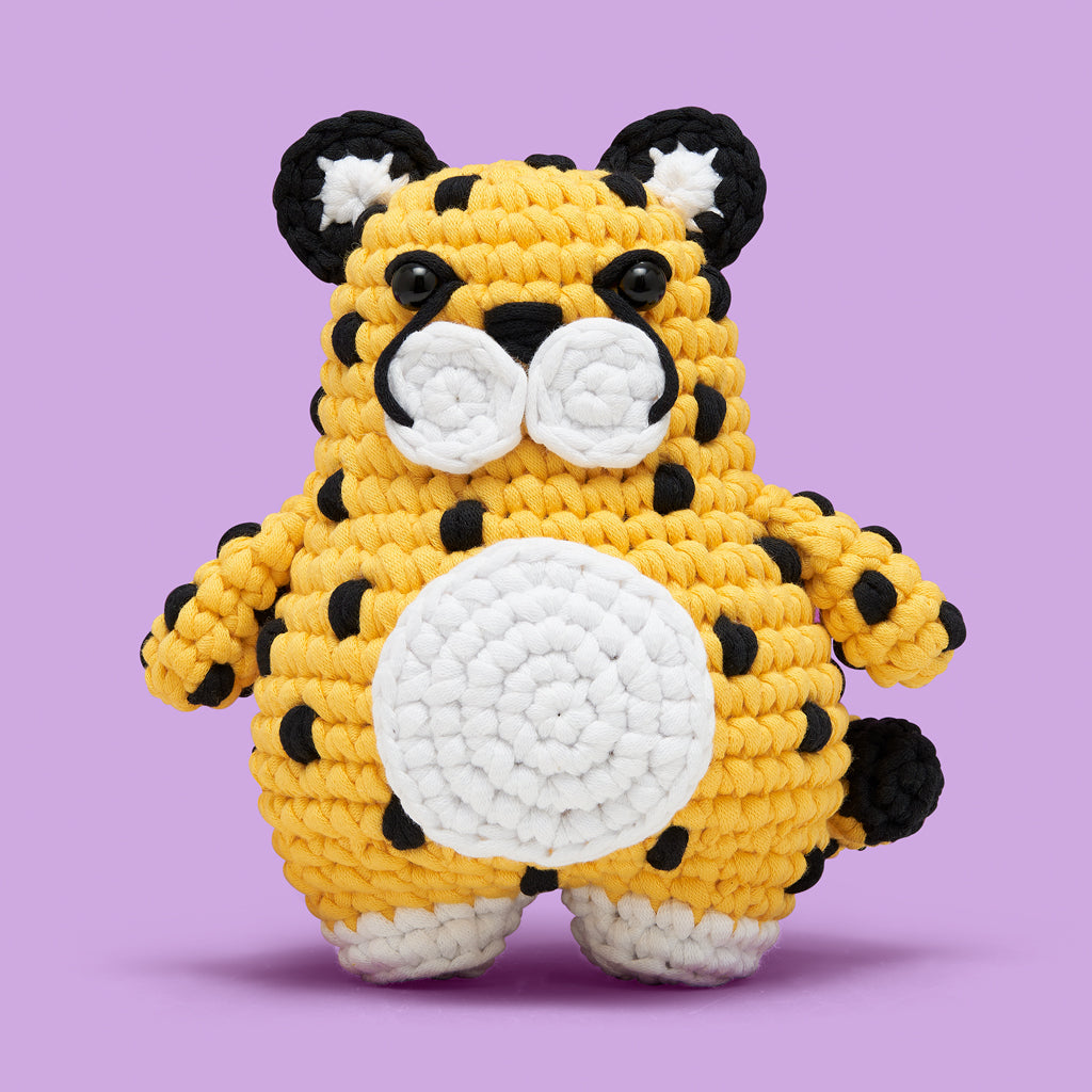 Suri Cheetah Crochet Kit